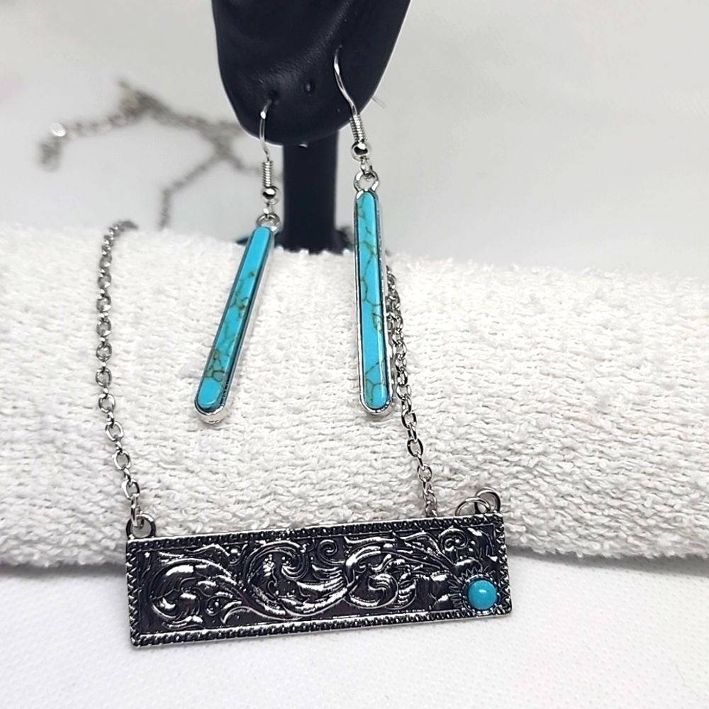 Turquoise 🩵 Necklace & earrings set.